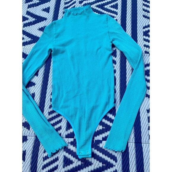 Free People Intimately Make It A Mock Neck AQUA BLUE Seamless Bodysuit sz XS - Picture 1 of 6